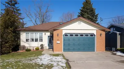 47 Sugarloaf Street, Port Colborne, On L3k 2n2