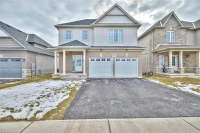 415 Viking Street, Fort Erie, On L2a 0e3