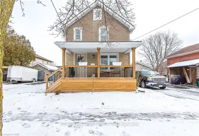 23 Beatrice Street, Welland, On L3b 2z2