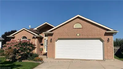 23 Miranda Court, Welland, On L3c 7c7