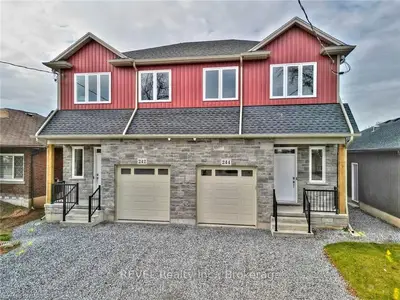 244 Humboldt Parkway, Port Colborne, On L3k 2h6