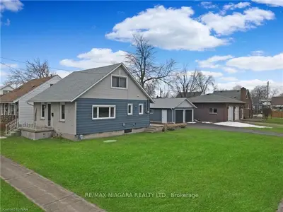 10 Aberdeen Court, Fort Erie, On L2a 3y8