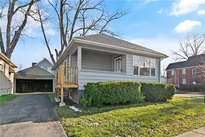 24 BESSEY Street, St. Catharines, ON L2T 1L8
