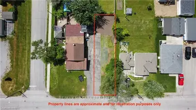 W/S Knoll Street, Port Colborne, ON L3K 5B2