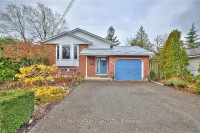 25 Nelson Avenue, Fort Erie, ON L2A 5K7