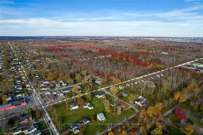 EMERSON Avenue, Fort Erie, ON, L2A 1H3