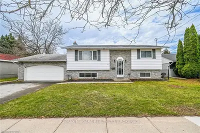 5852 VALLEYWAY Street, Niagara Falls, ON L2E 1Y1
