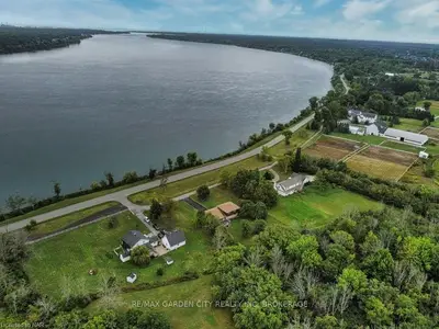 13099 Niagara Parkway, Niagara Falls, On L2g 0p7