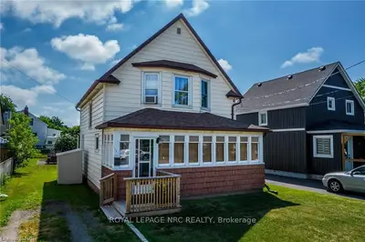 121 Mcrae Avenue, Port Colborne, On L3k 2a9