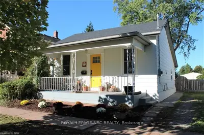 15 HENRY Street, St. Catharines, ON L2R 5T4