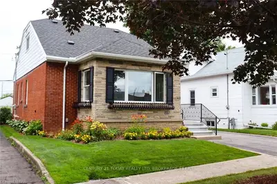 42 Riceland Avenue, Fort Erie, On L2a 1r3