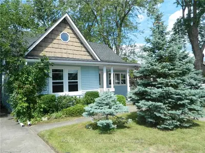 455 Ferndale Avenue, Fort Erie, ON L2A 5C3