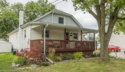 184 Knoll Street, Port Colborne, On L3k 5b3