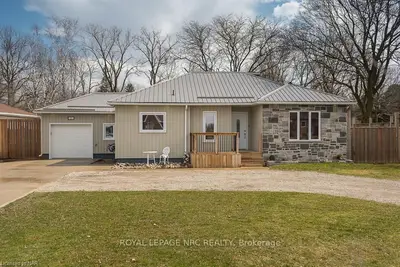 125 FURNIVAL Road, West Elgin, ON N0L 2C0