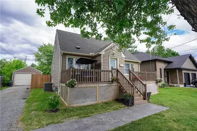 636 CLARE Avenue, Welland, ON L3C 3C1