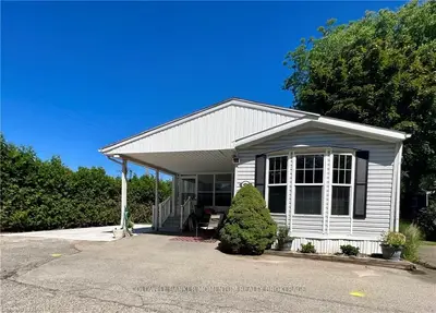 23 Four Mile Creek Road 326, Niagara-on-the-lake, On L0s 1j1