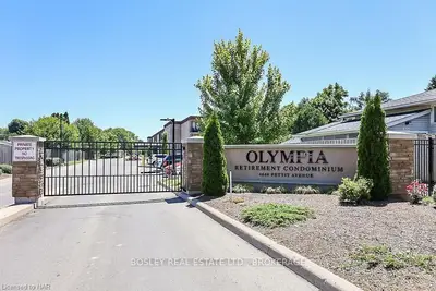 #220 4644 PETTIT AVENUE, Niagara Falls, ON, L2E 6L5