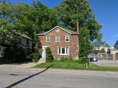 5836 Highland Avenue, Niagara Falls, ON L2G 4X6