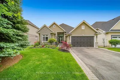 14 Fisher Drive, Niagara-on-the-lake, On L0s 1j0