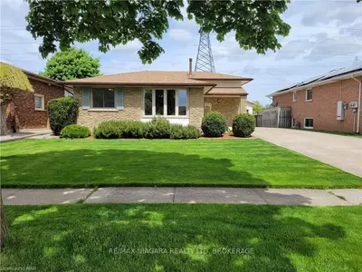 7171 PRESIDENT Drive, Niagara Falls, ON L2J 3T8