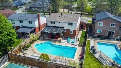 615 LAKE Street, St. Catharines, ON L2N 6H4
