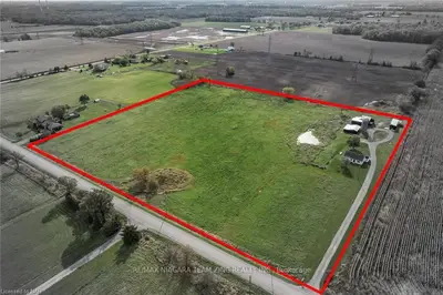 6800 sixteen Road, West Lincoln, ON L0R 2A0