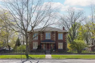 322 KING Street, Port Colborne, ON L3K 4H3