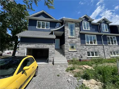 43 Amelia Street, Port Colborne, ON L3K 2K8