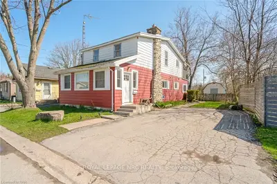 18 LILLIAN Place, Fort Erie, ON L2A 5M2