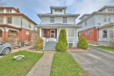 4905 STAMFORD Street, Niagara Falls, ON L2E 1M2