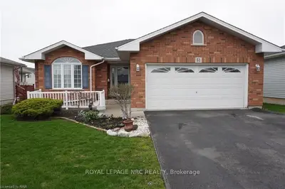 51 ROCHELLE Crescent, Fort Erie, ON L0S 1N0