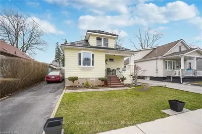 5404 MENZIE Street, Niagara Falls, ON L2E 2V8