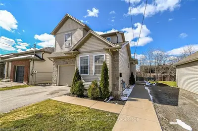 256 DEERE Street, Welland, ON L3B 2L8