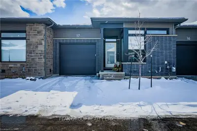 8974 WILLOUGHBY Drive 17, Niagara Falls, ON L2G 0Y7
