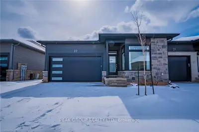 8974 WILLOUGHBY Drive 22, Niagara Falls, ON L2G 0Y7