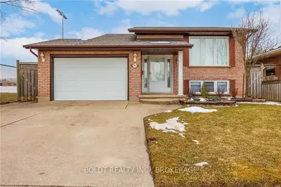 7935 ETHEL Street, Niagara Falls, ON L2H 2Z8