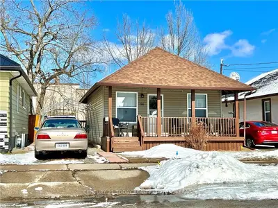 56 COHOE Street, Welland, ON L3B 3V1