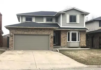 11 MALTESE Boulevard, St. Catharines, ON L2M 7V5