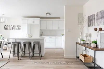 242 OAKDALE Avenue 218, St. Catharines, ON L2P 3K5