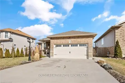 43 APOLLO Drive, Port Colborne, ON L3K 6E2