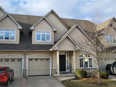8142 COSTABILE Drive 2, Niagara Falls, ON L2H 3M3