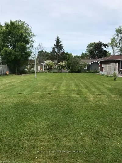 71 LAVINIA Street N, Fort Erie, ON L2A 2C9