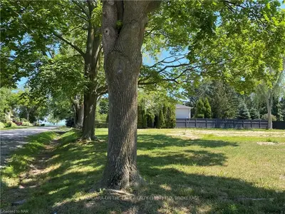 240 NASSAU Street, Niagara-on-the-Lake, ON L0S 1J0