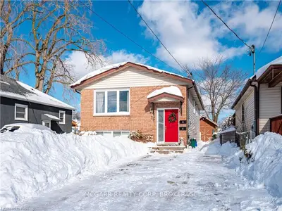 13 CHETWOOD Street, St. Catharines, ON L2S 1T9