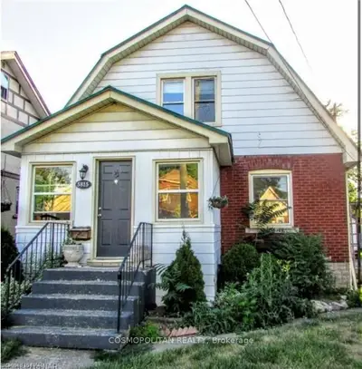 5815 DORCHESTER Road LOWER, Niagara Falls, ON L2G 5S6