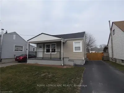 34 PLYMOUTH Avenue, St. Catharines, ON L2R 2Y1