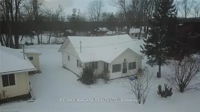 614 SILVER BAY Road, Port Colborne, ON L3K 5V3