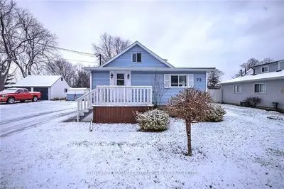 72 EDWARD Street, Fort Erie, ON L2A 5K3