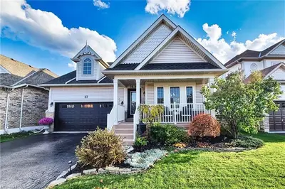 37 COLE Crescent, Niagara-on-the-Lake, ON L0S 1J0