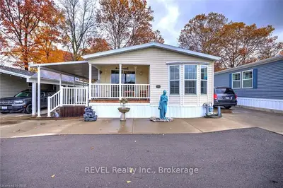 23 FOUR MILE CREEK ROAD - UNIT #111 Road, Niagara-on-the-Lake, ON L0S 1J1